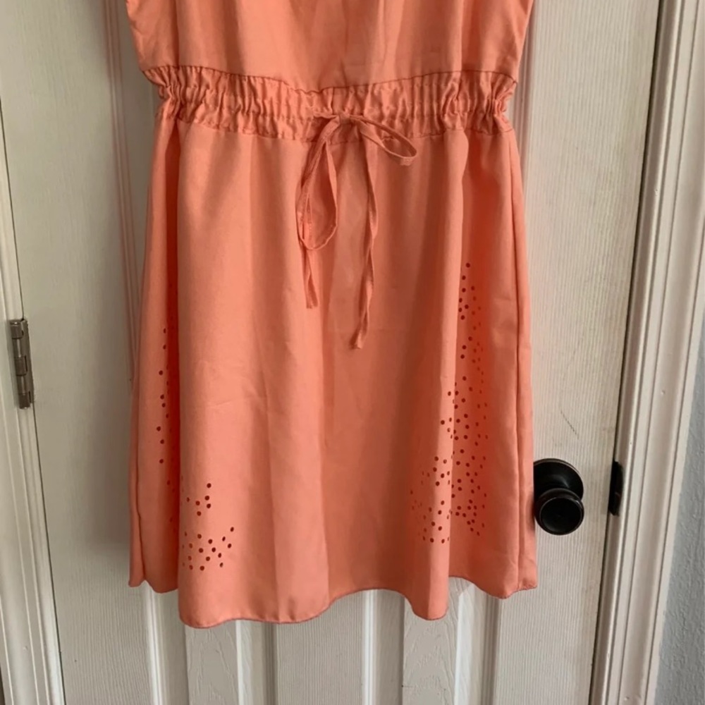 Dress - Picture 3 of 7